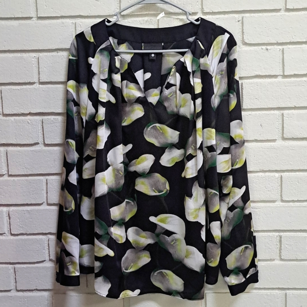 Worthington Black Floral V-Neck Silky Blouse. Size 2X NWOT